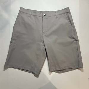 Men’s State and Liberty Athletic Fit Shorts - Light Grey size 34